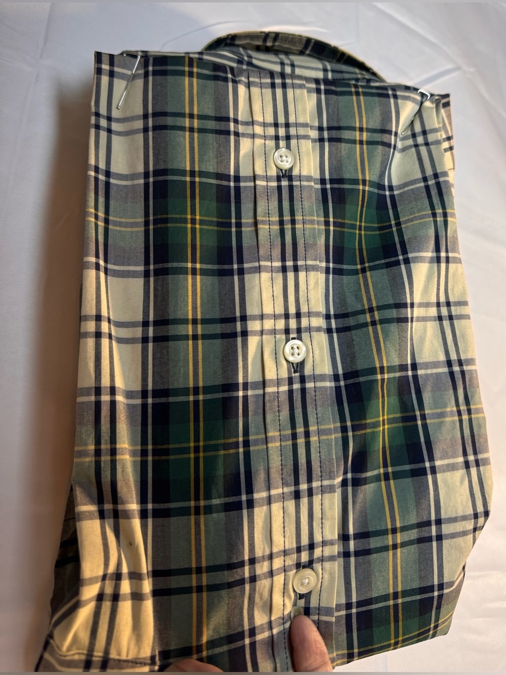 GAP Men’s Green Plaid Button-Down Shirt - Picture 2 of 4